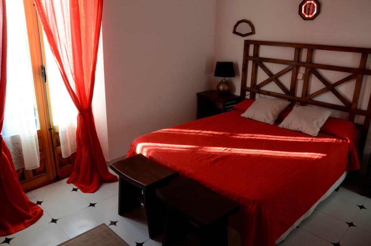 Casa Rural Alcarrena Сигуенца Екстериор снимка